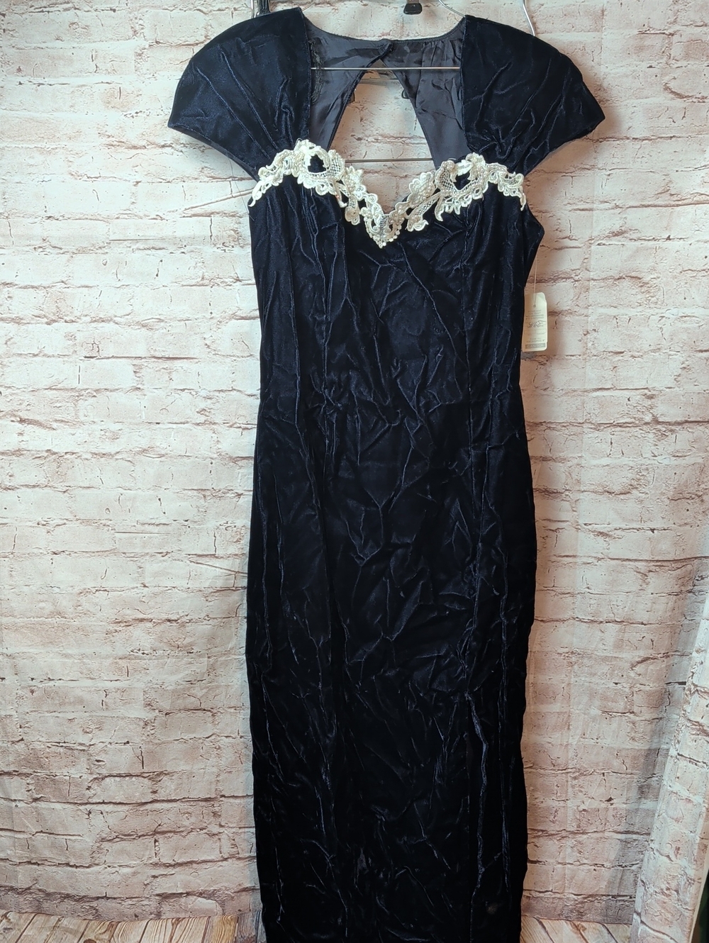 Gantos Velvet Maxi Dress Cream Lace Accents Size 11 New Nwt